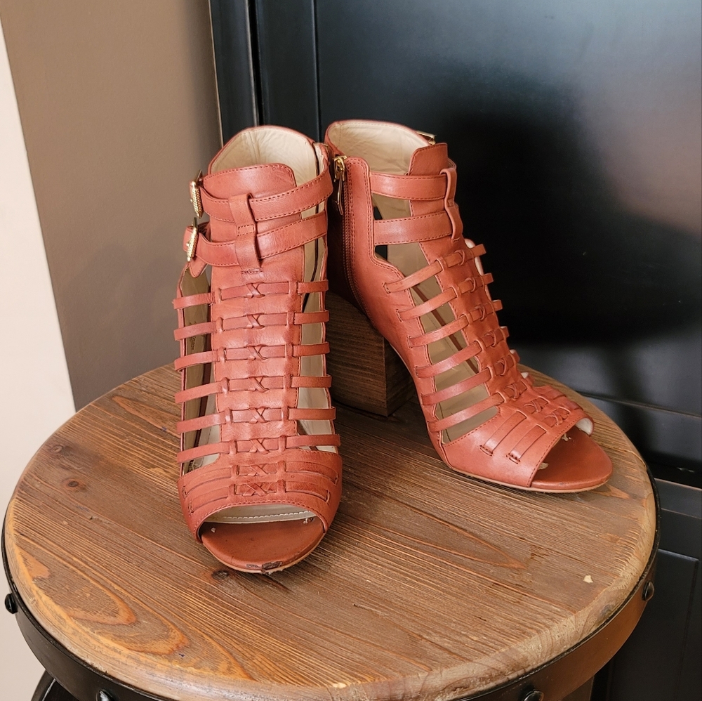 Vince Camuto Medow Sandal Booties. Size 10.